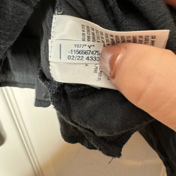 AMERICAN EAGLE NWT V-Neck Lace Trim Wrap Style Blouse Crop‎ Size Small - Picture 7 of 9